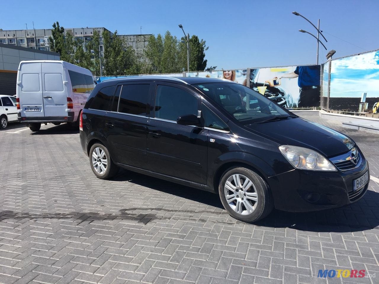 2008' Opel Zafira photo #2