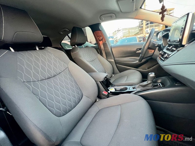 2020' Toyota Corolla photo #3