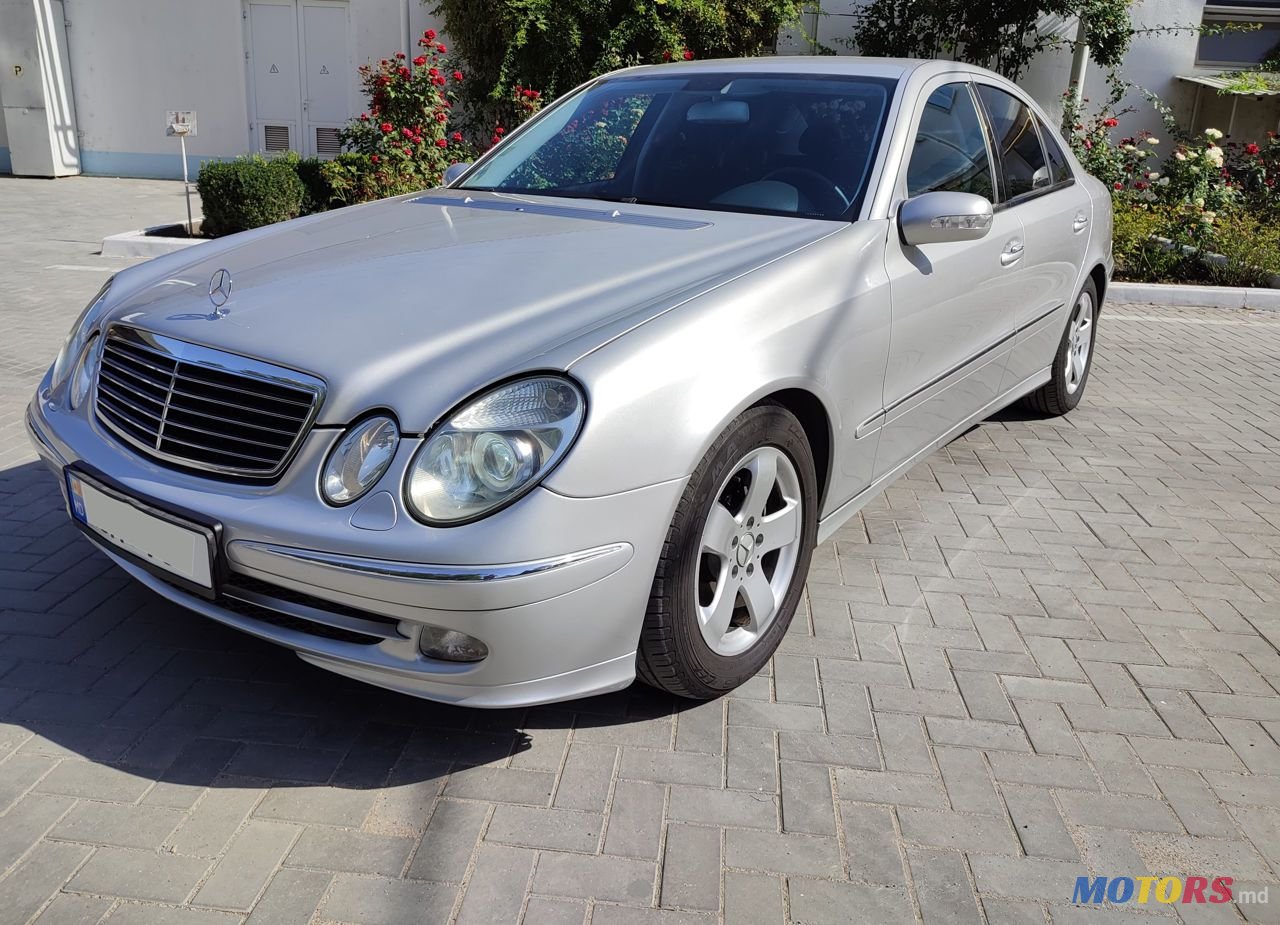 2004' Mercedes-Benz E Класс photo #1