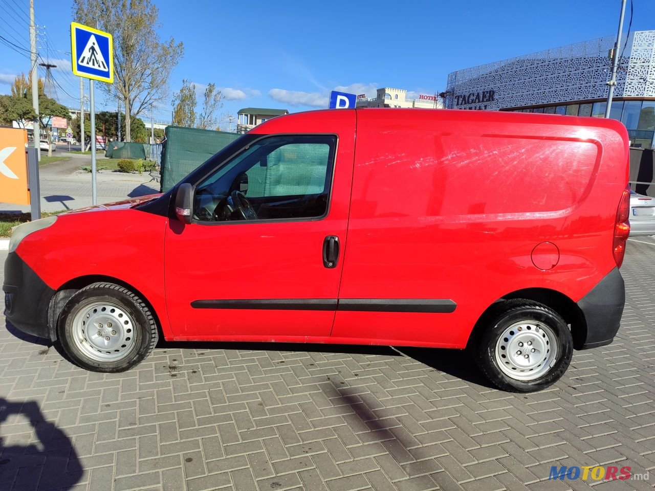 2012' Opel Combo photo #6