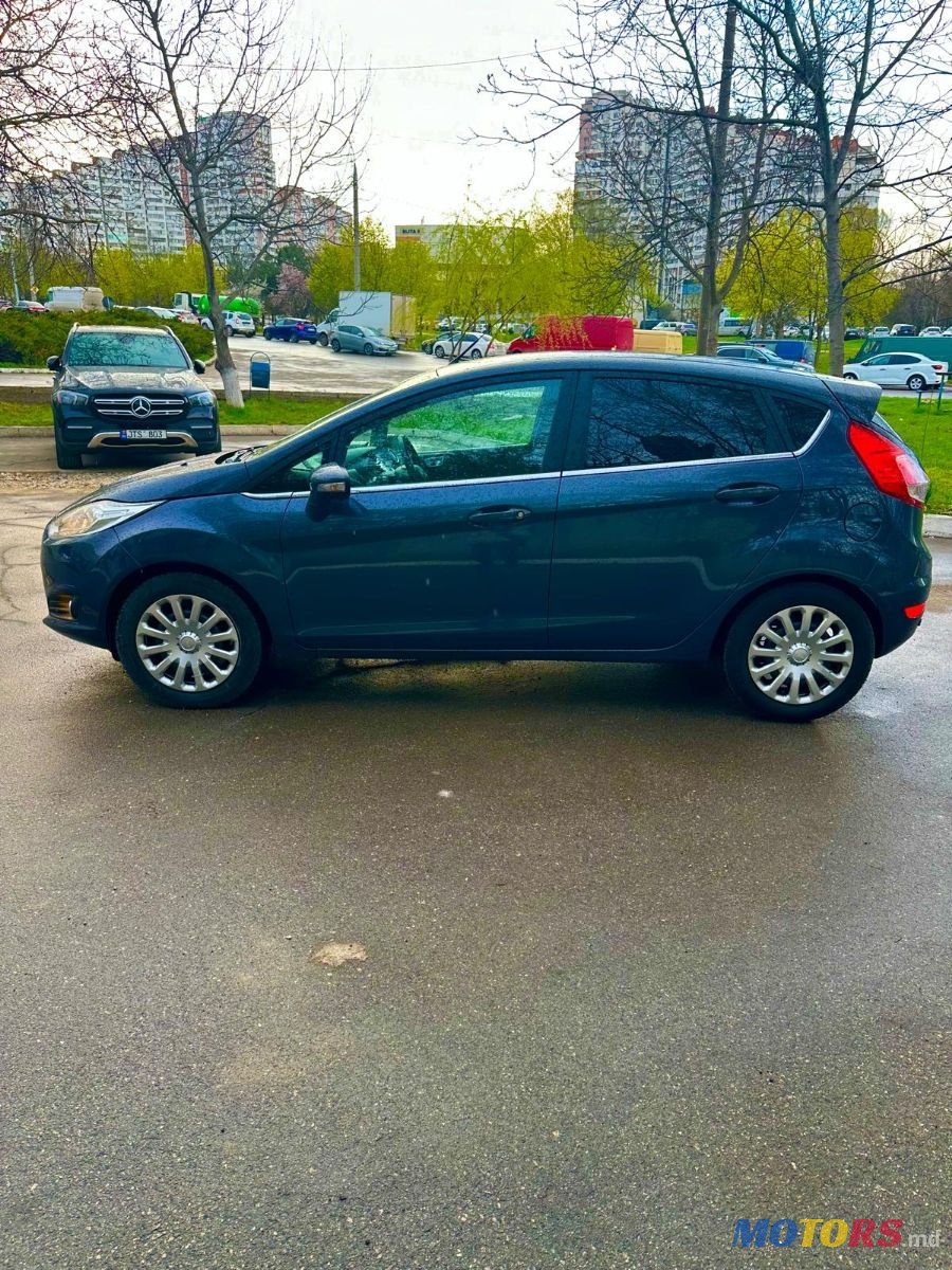 2014' Ford Fiesta photo #1