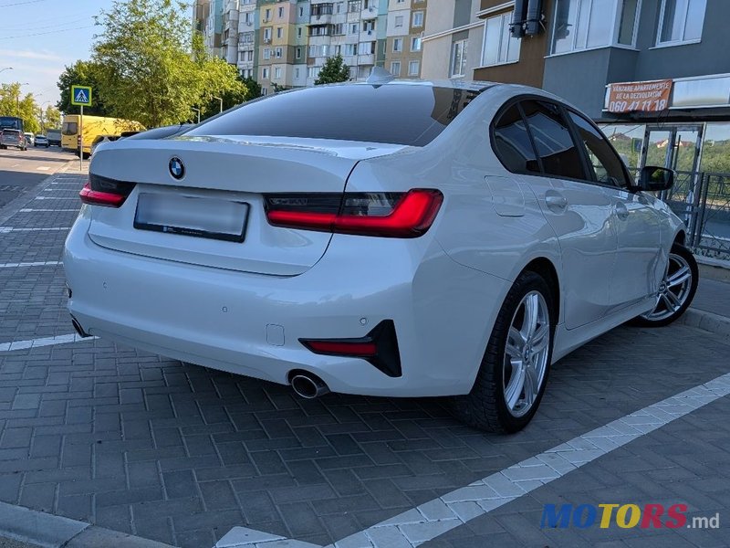 2019' BMW 3 Series photo #2