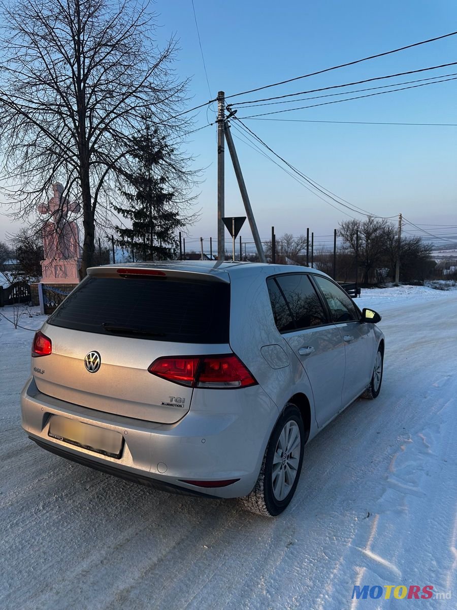 2014' Volkswagen Golf photo #3