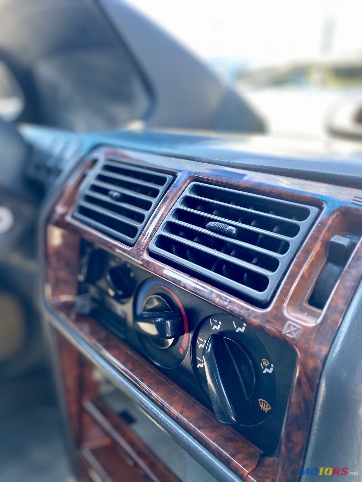 1999' Hyundai Santamo photo #6