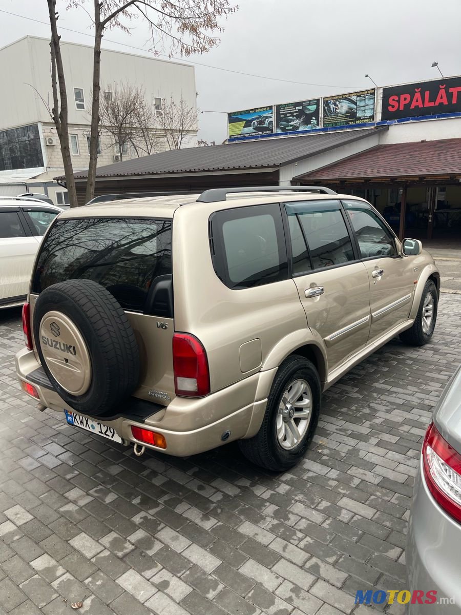 2005' Suzuki Grand Vitara photo #3