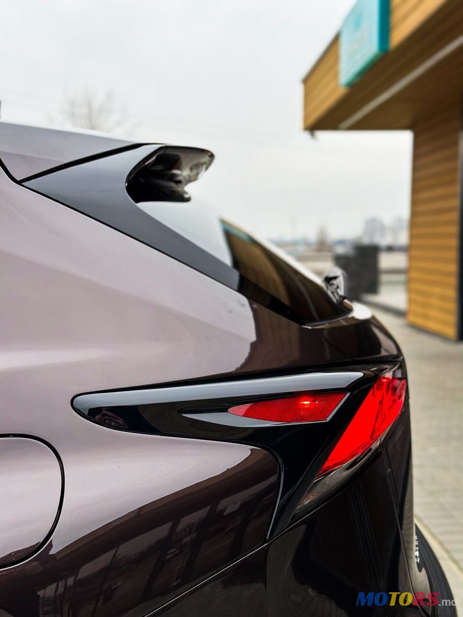 2015' Lexus Nx Series photo #4