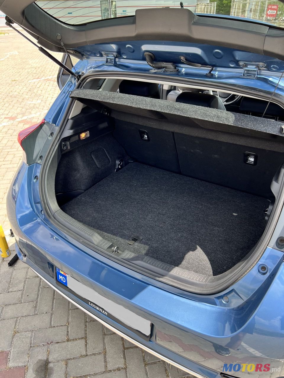 2015' Toyota Auris photo #5