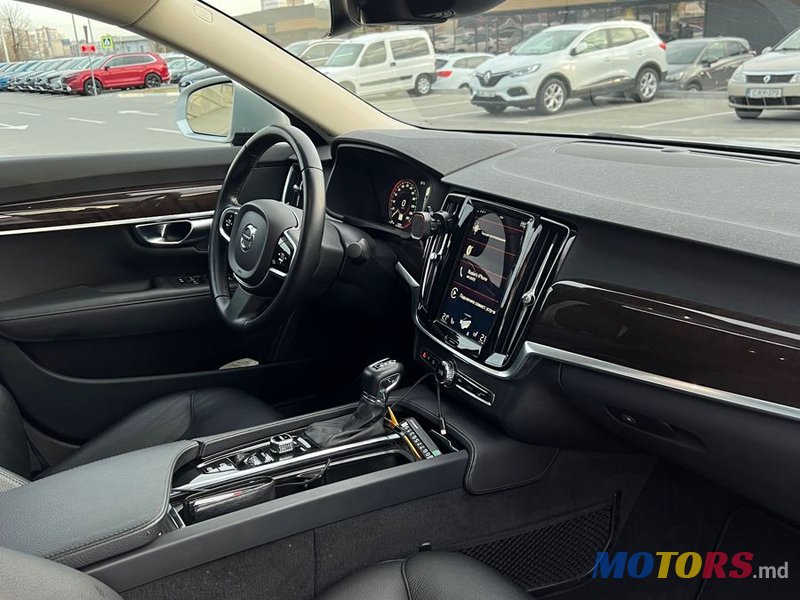 2017' Volvo S90 photo #6