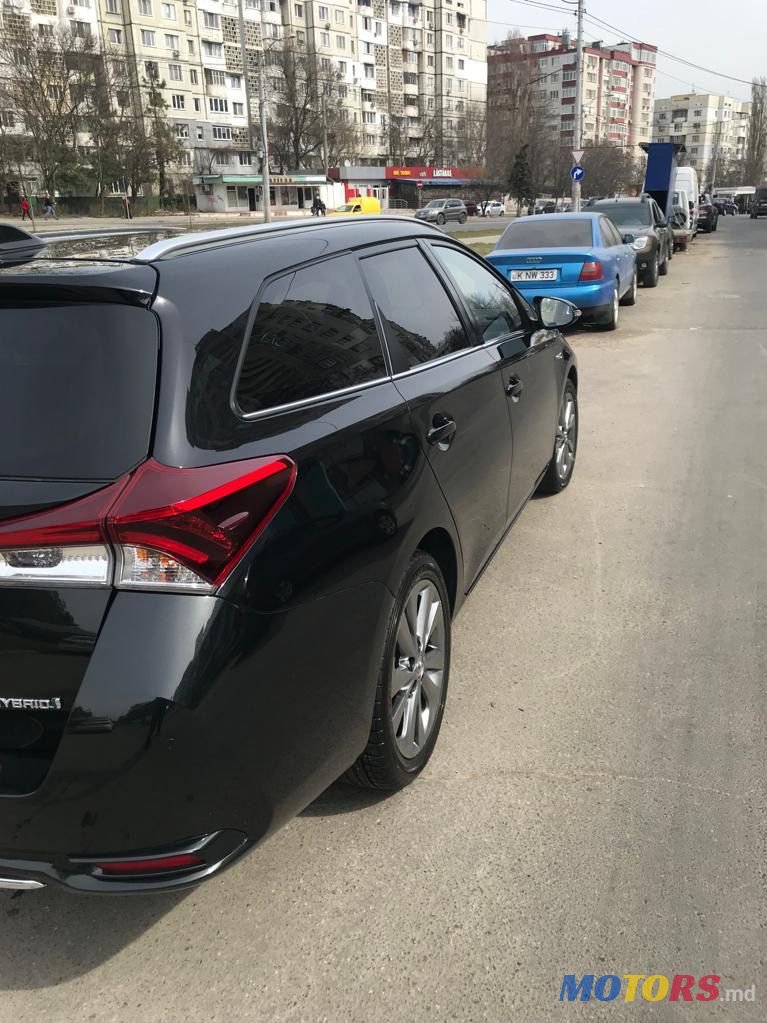 2017' Toyota Auris photo #4