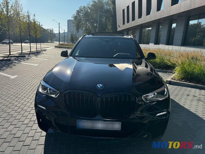 2022' BMW X5 photo #1