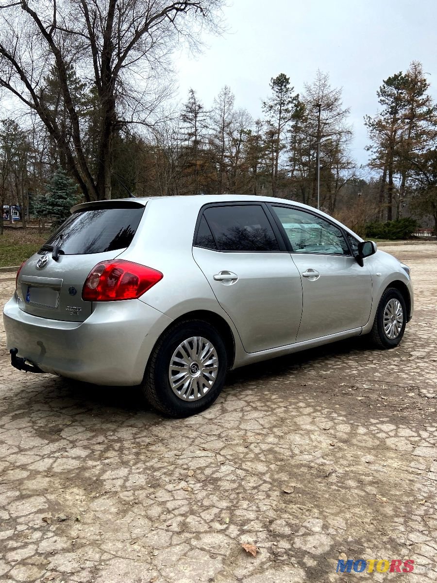 2008' Toyota Auris photo #4