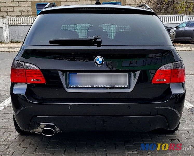 2010' BMW 5 Series photo #4