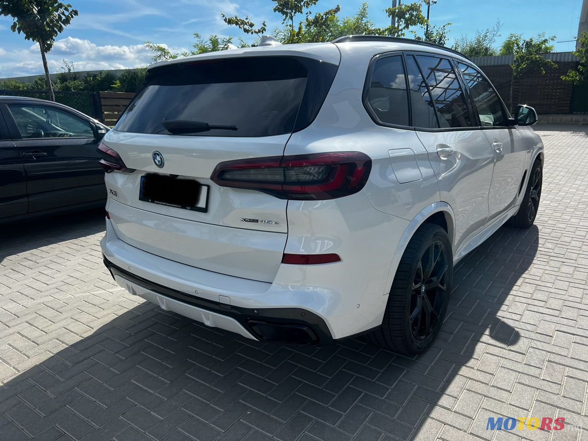 2021' BMW X5 photo #2