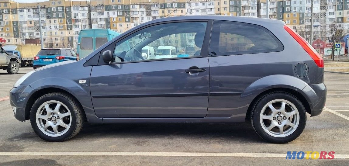 2005' Ford Fiesta photo #3