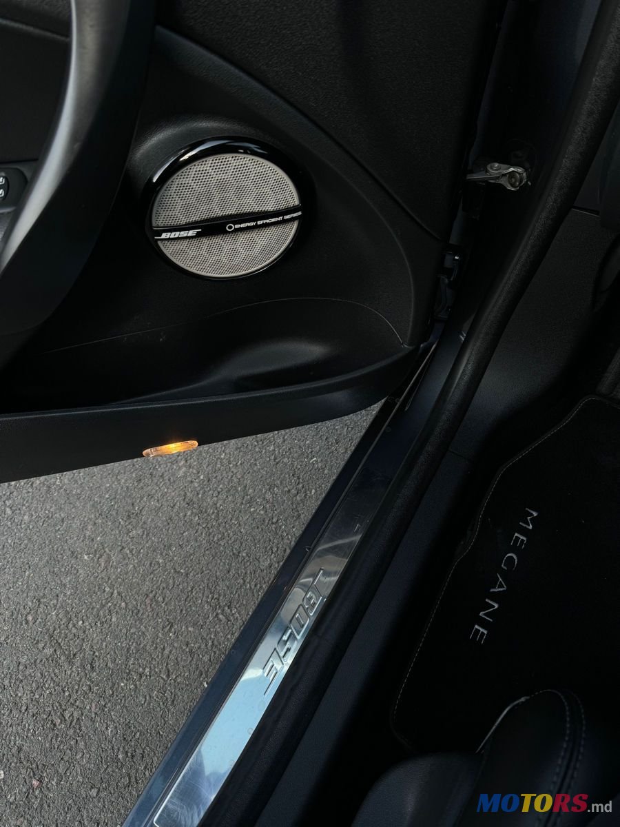 2015' Renault Megane photo #4