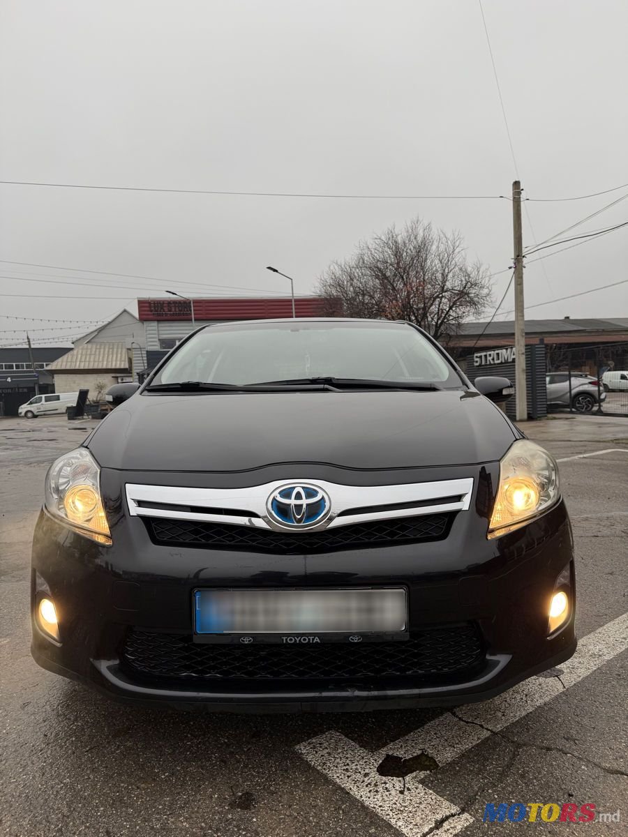 2012' Toyota Auris photo #2