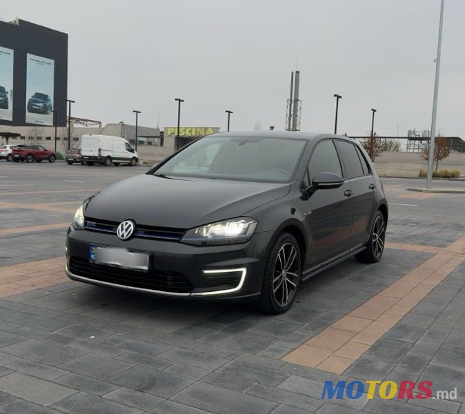 2015' Volkswagen Golf photo #1