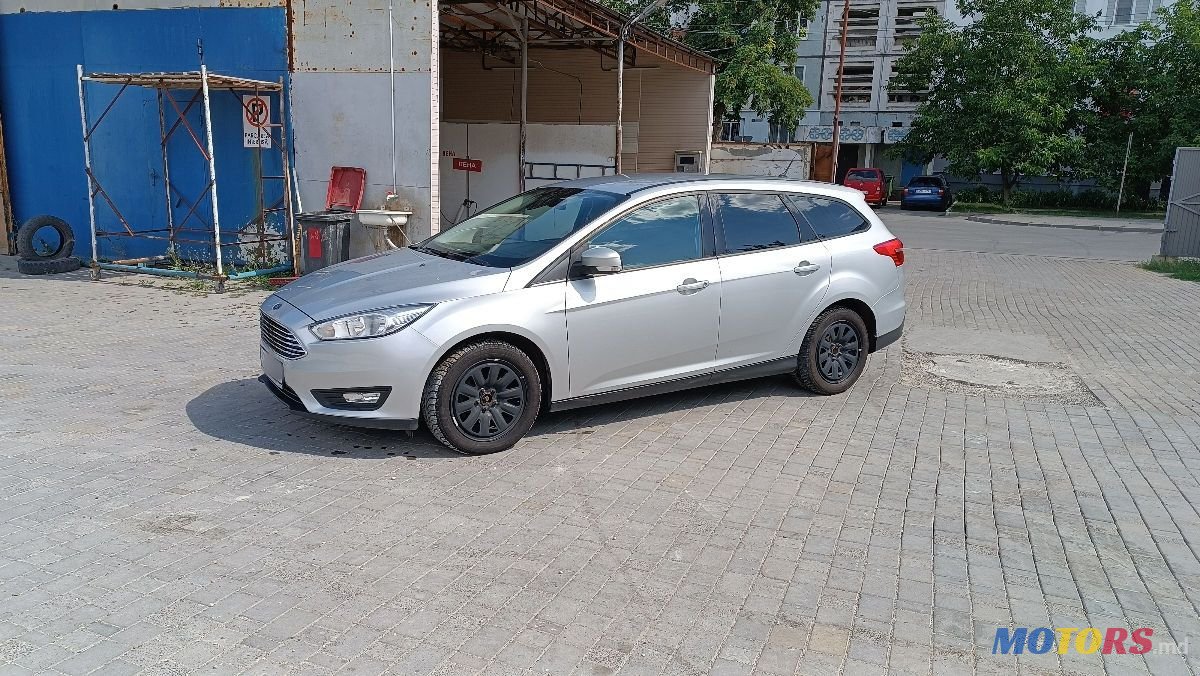 2016' Ford Focus photo #2