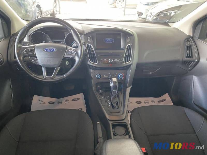 2017' Ford Focus photo #6