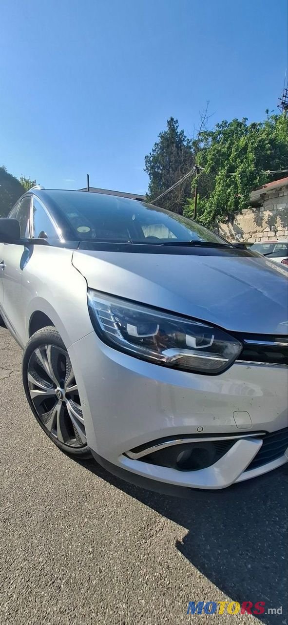 2018' Renault Grand Scenic photo #2