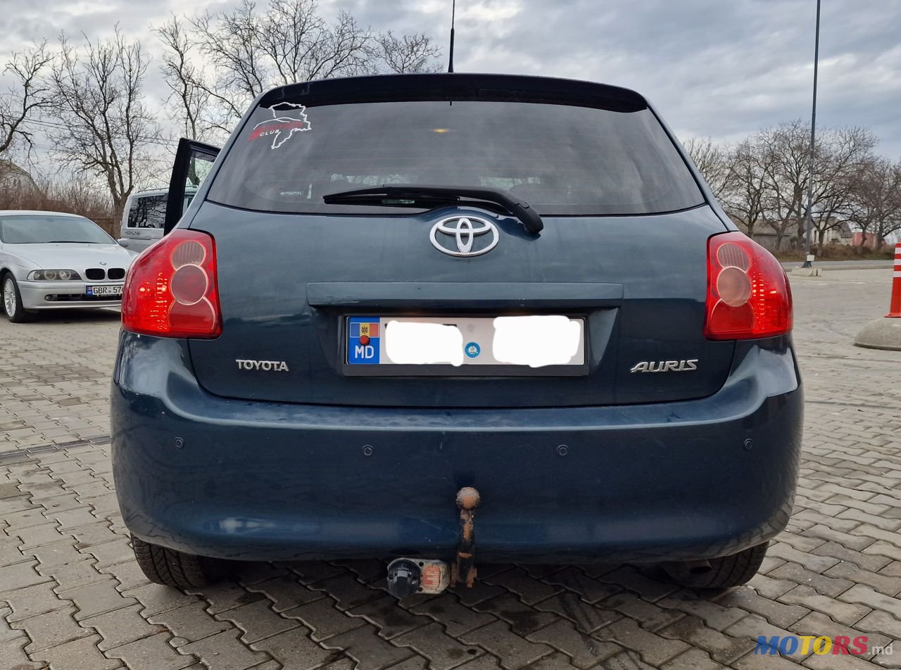 2008' Toyota Auris photo #6