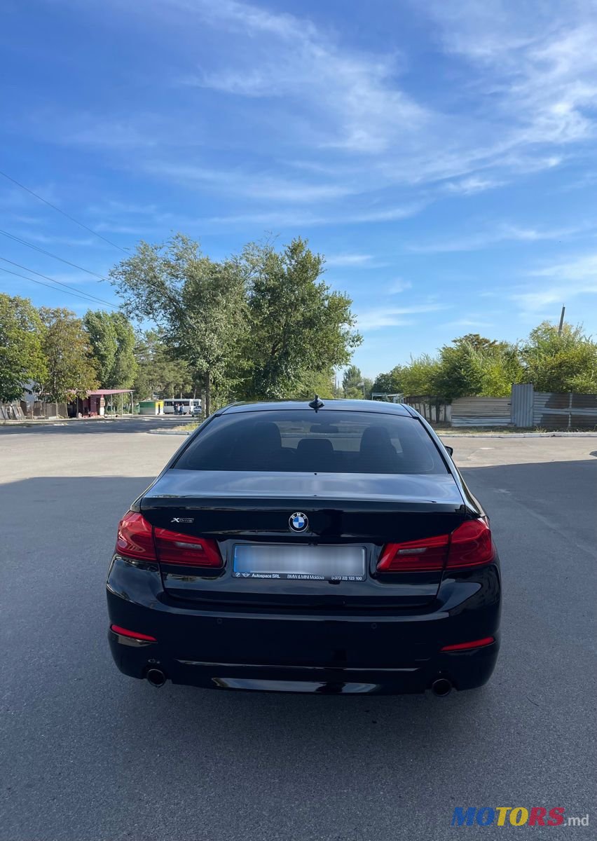 2018' BMW 5 Series photo #5