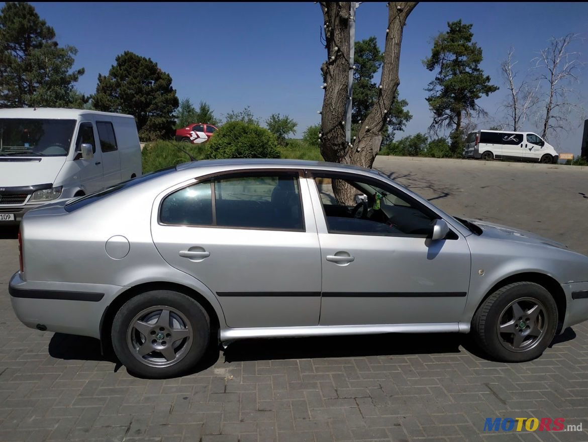 2004' Skoda Octavia photo #1