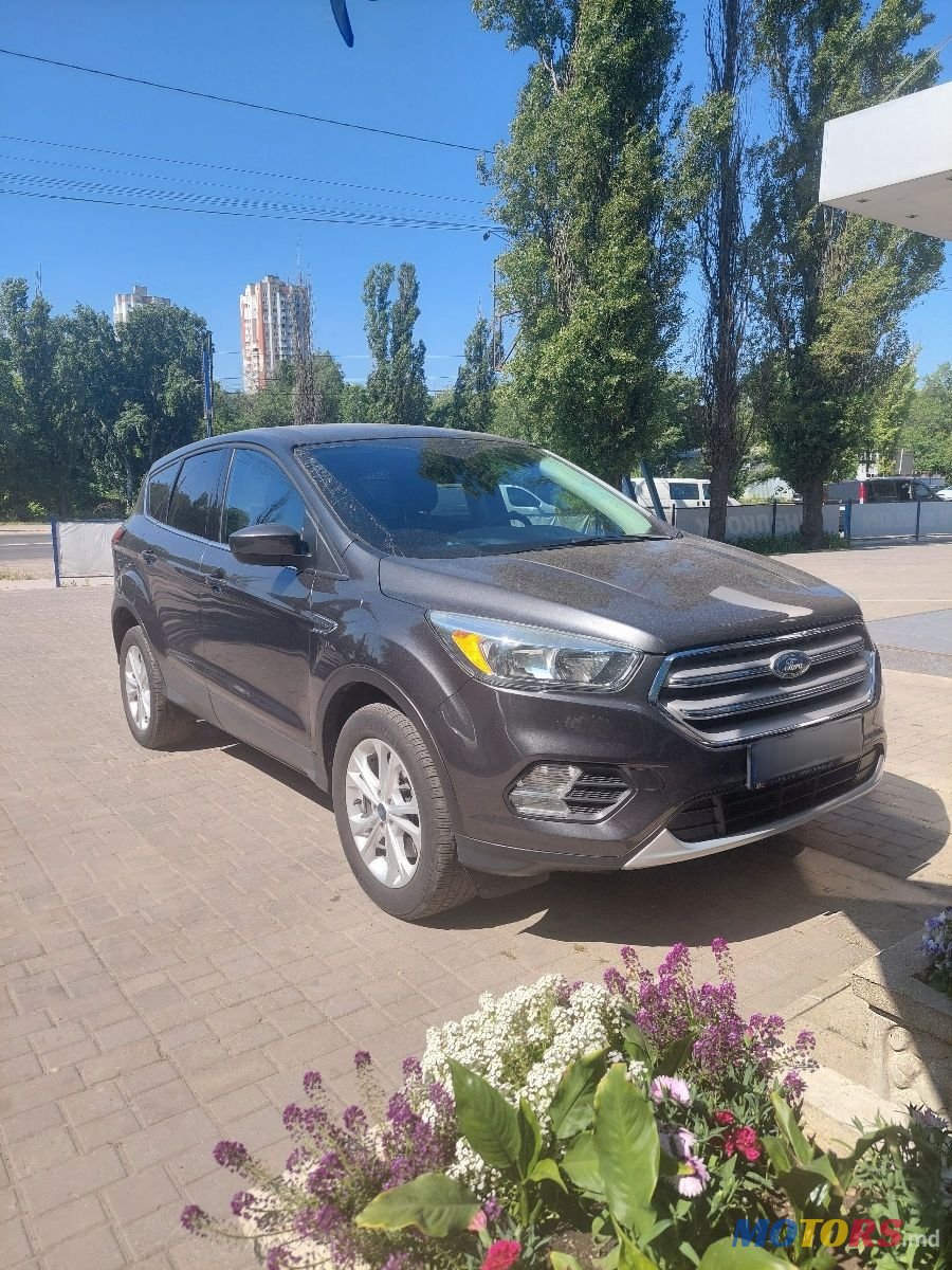 2019' Ford Escape photo #1