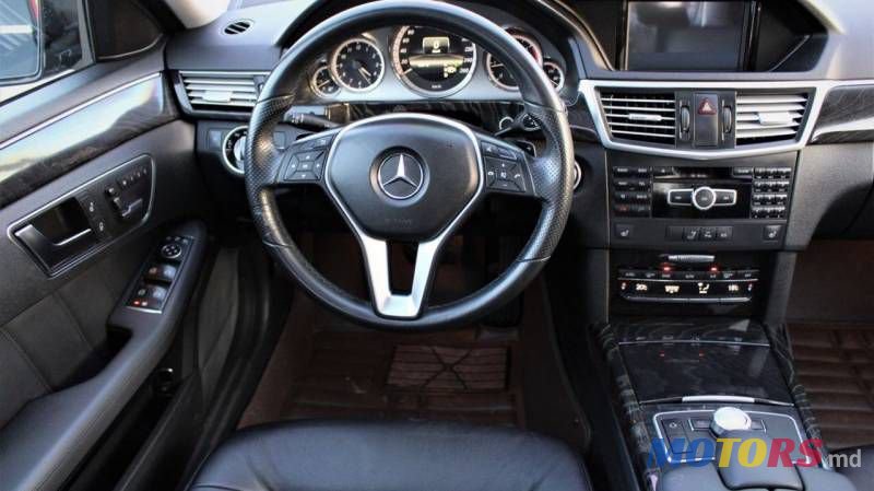 2012' Mercedes-Benz E photo #3