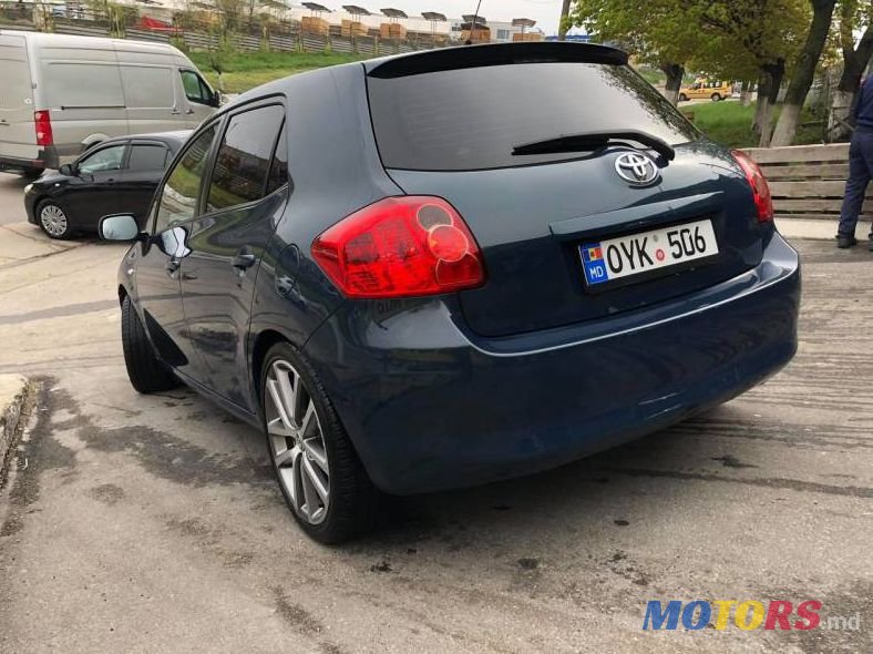 2009' Toyota Auris photo #4