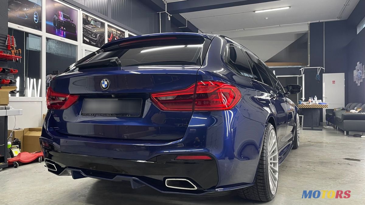 2017' BMW 5 Series photo #6