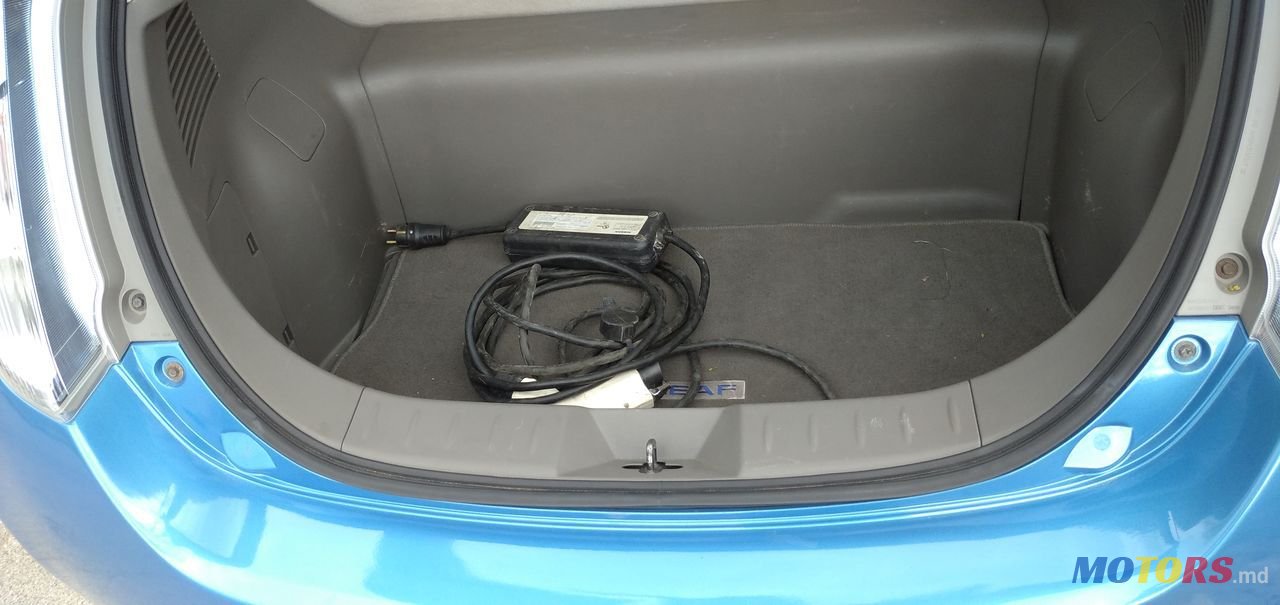 2012' Nissan Leaf photo #2