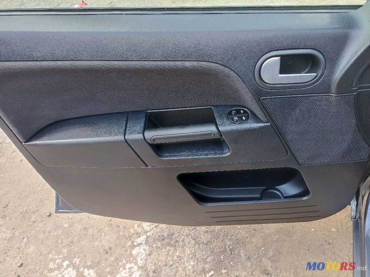 2007' Ford Fusion photo #5