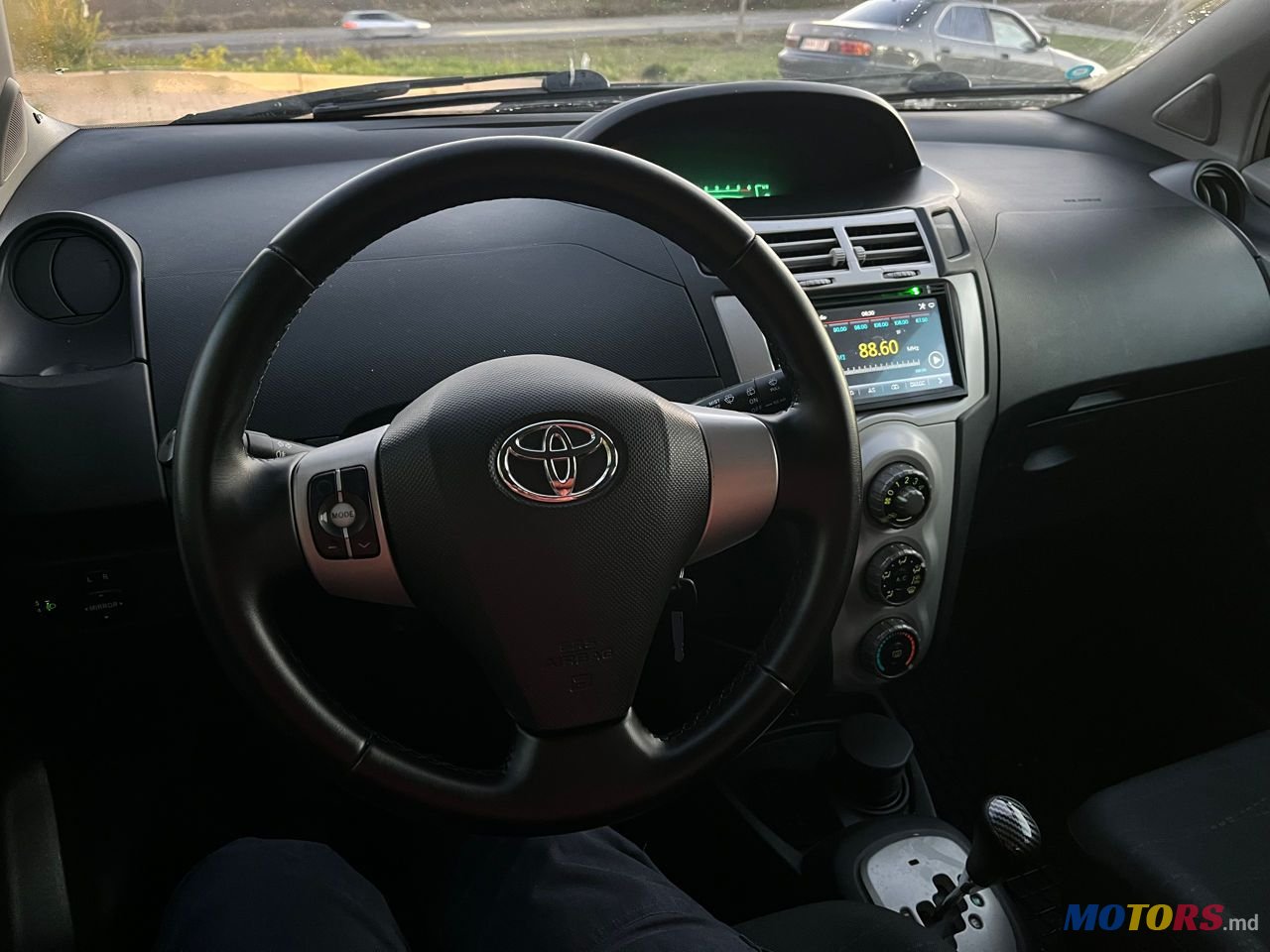 2007' Toyota Yaris photo #6