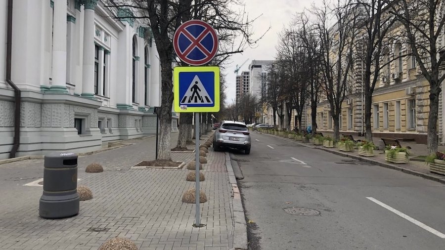 Abia după o situaţie scandaloasă s-a decis inventarierea tuturor indicatoarelor rutiere din Chişinău