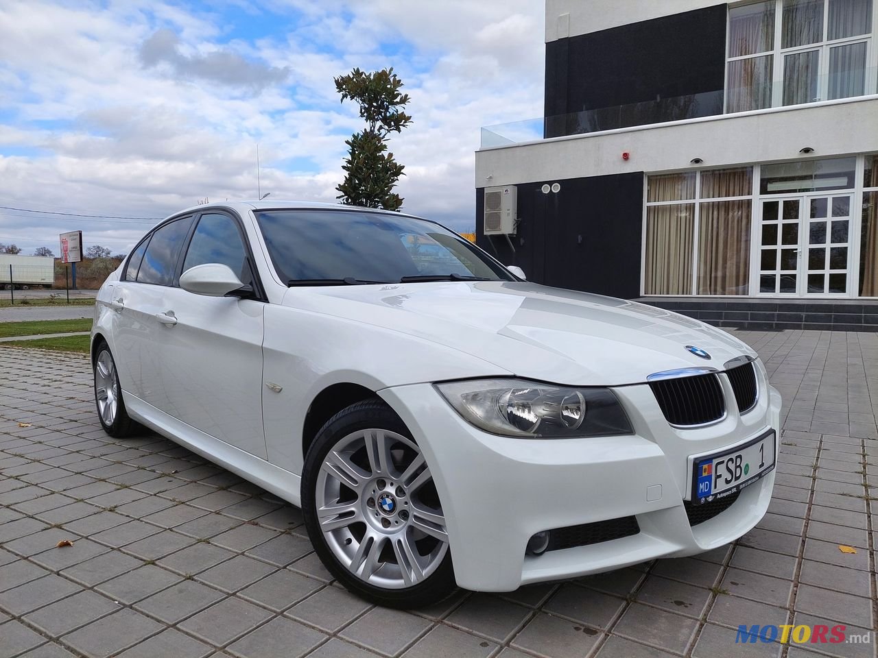 2008' BMW 3 Series photo #1