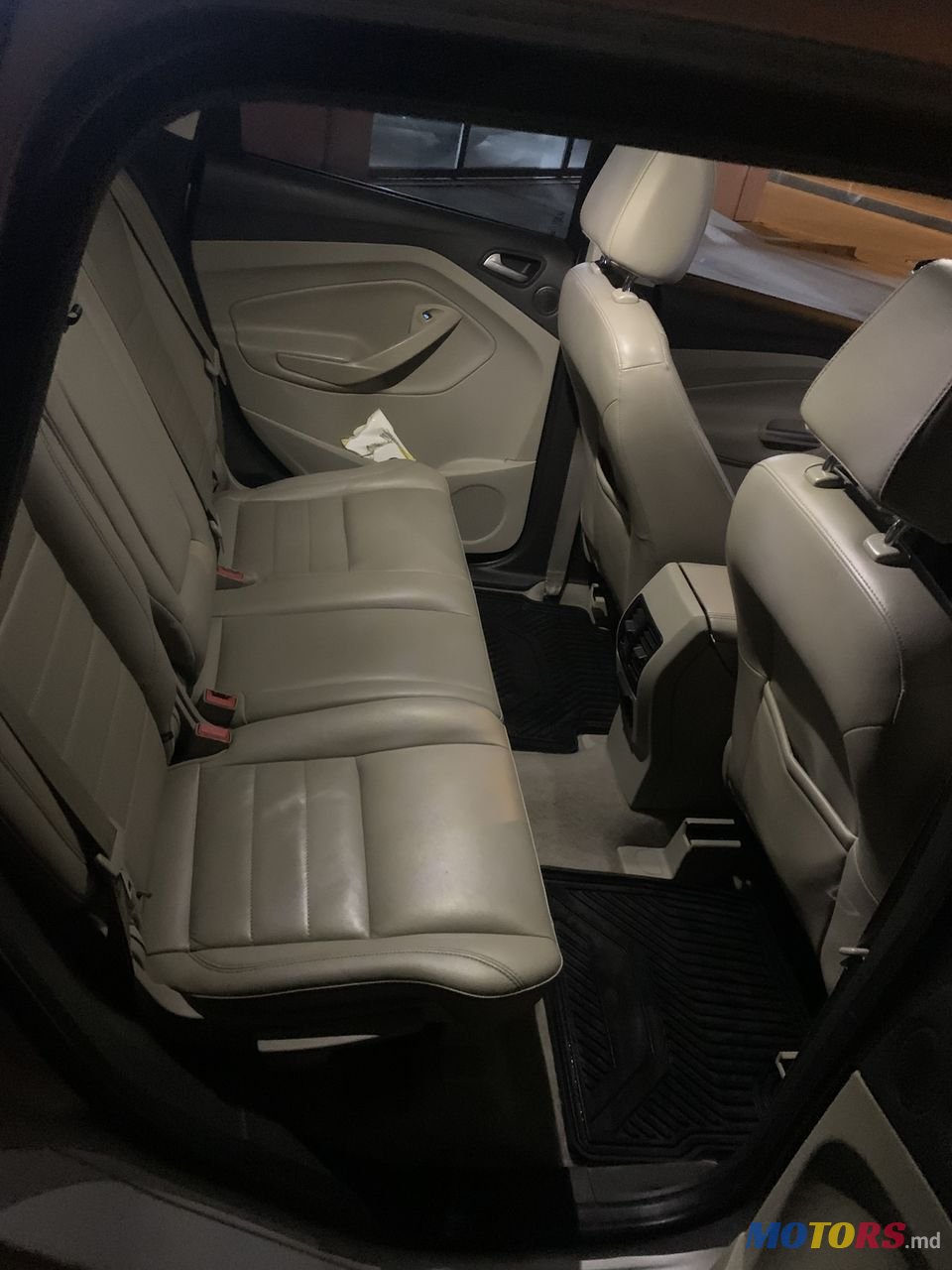 2013' Ford C-MAX photo #3