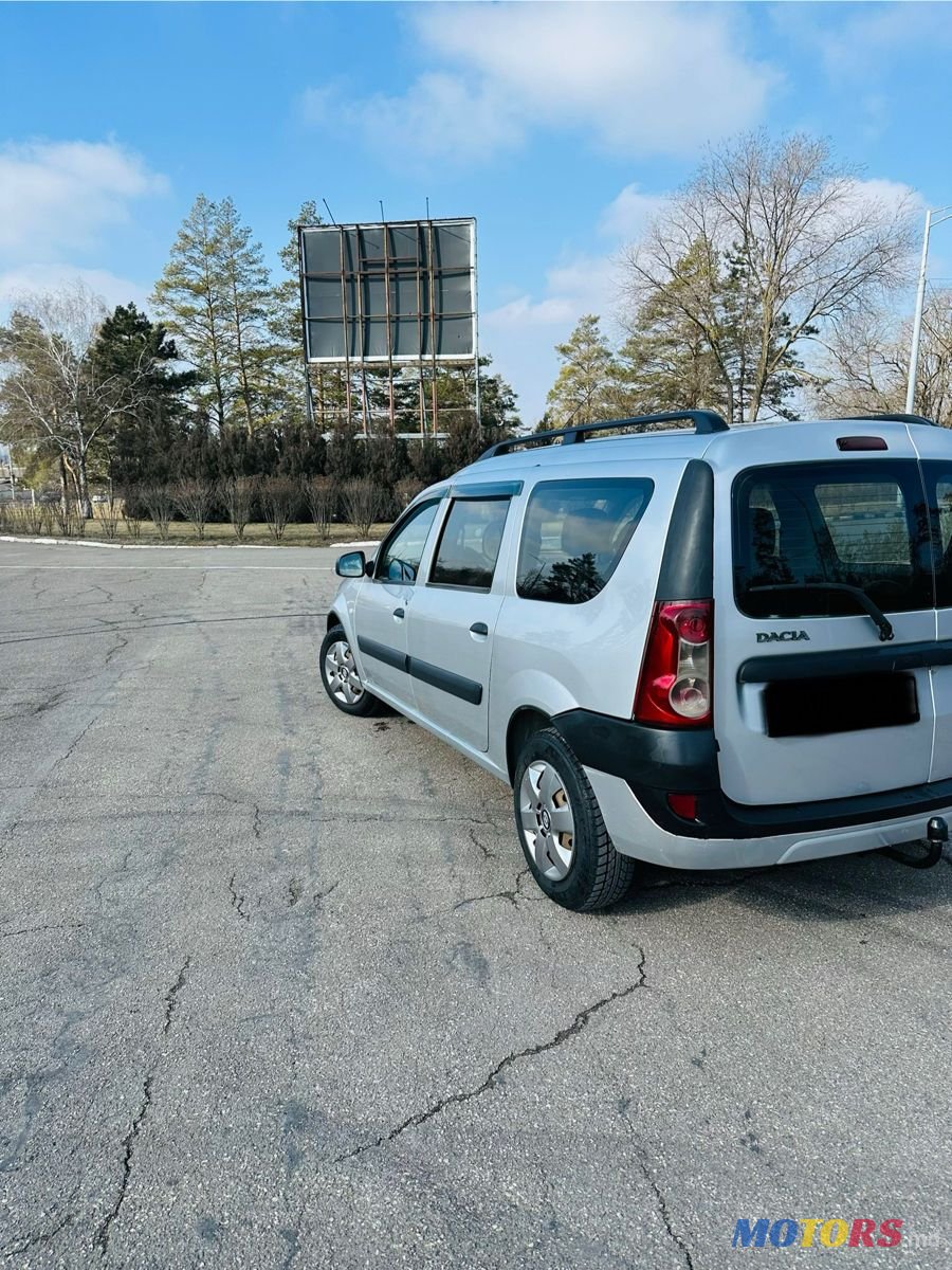 2008' Dacia Logan Mcv photo #2