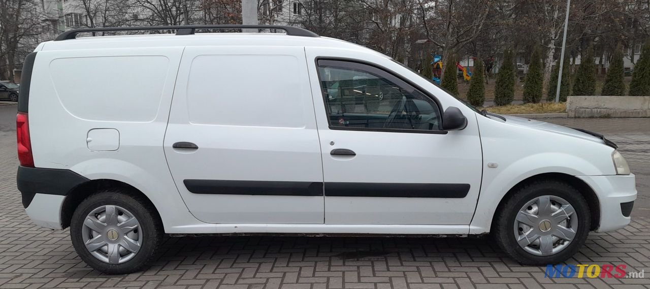 2012' Dacia Logan photo #6