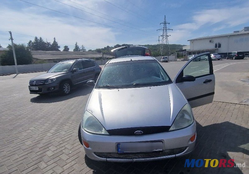 2000' Ford Focus photo #6