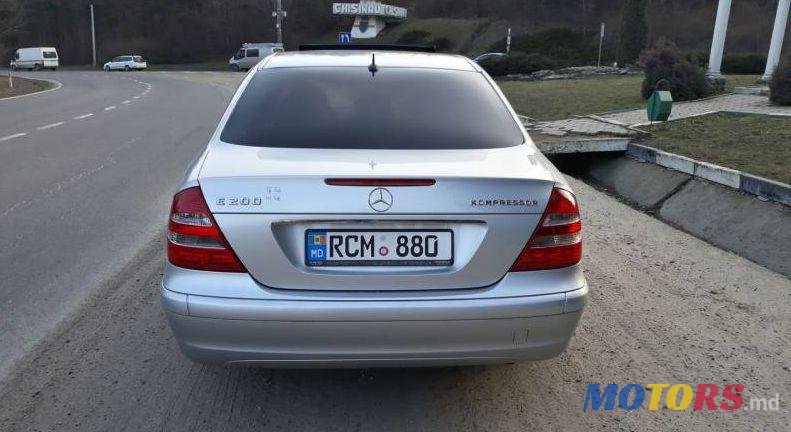 2004' Mercedes-Benz E photo #4