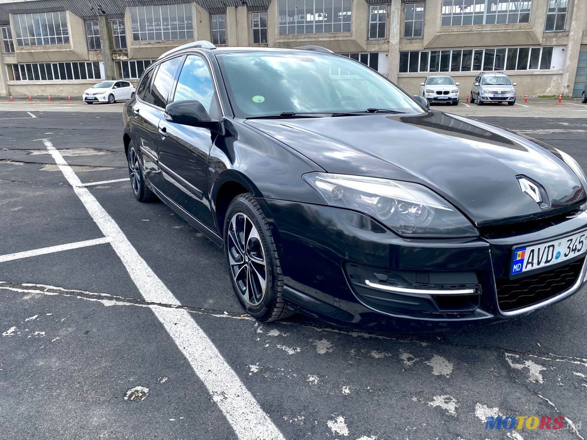 2014' Renault Laguna photo #3