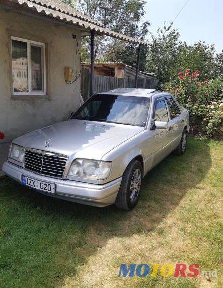 1995' Mercedes-Benz 124 photo #1