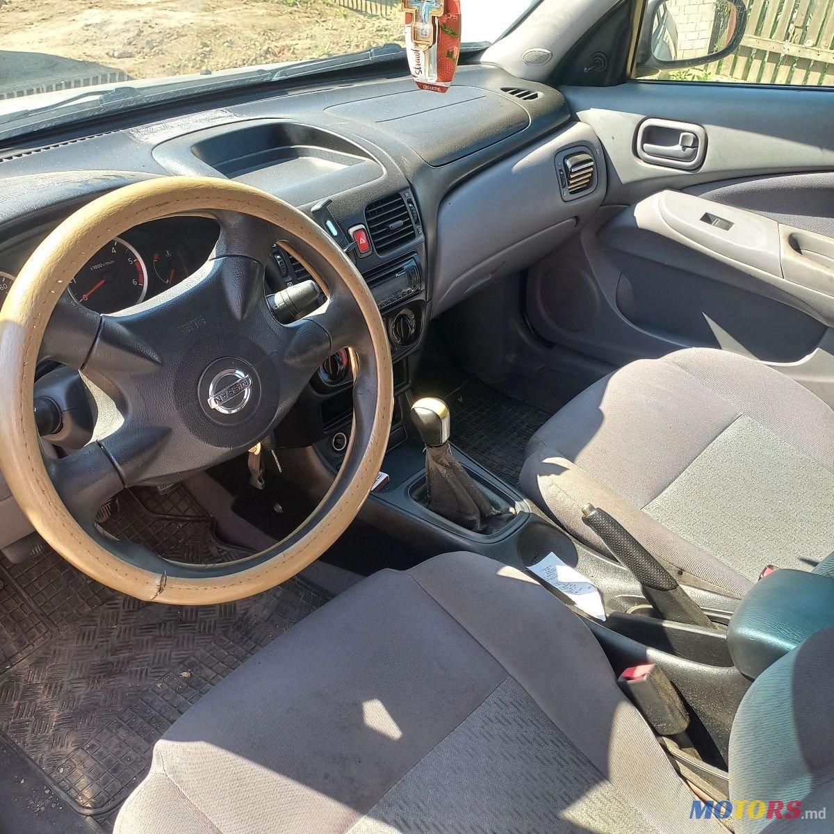 2003' Nissan Almera photo #5
