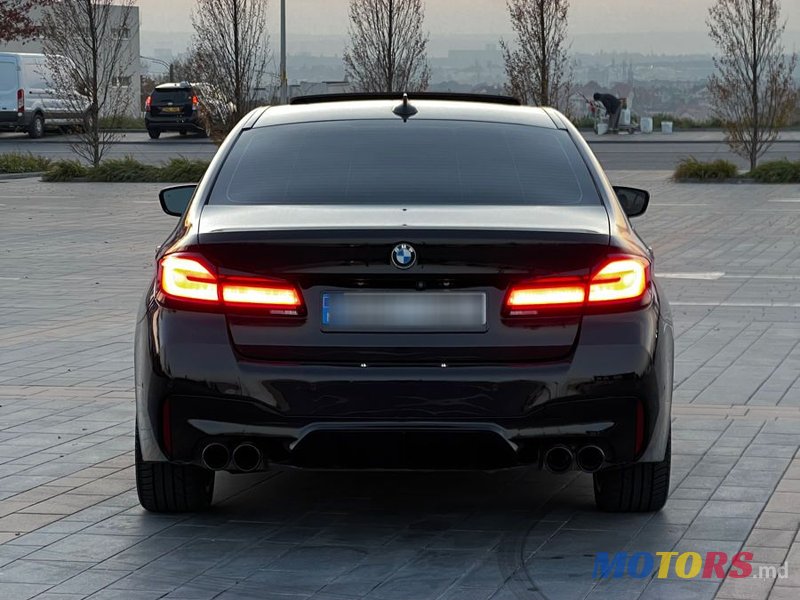 2018' BMW 5 Series photo #5