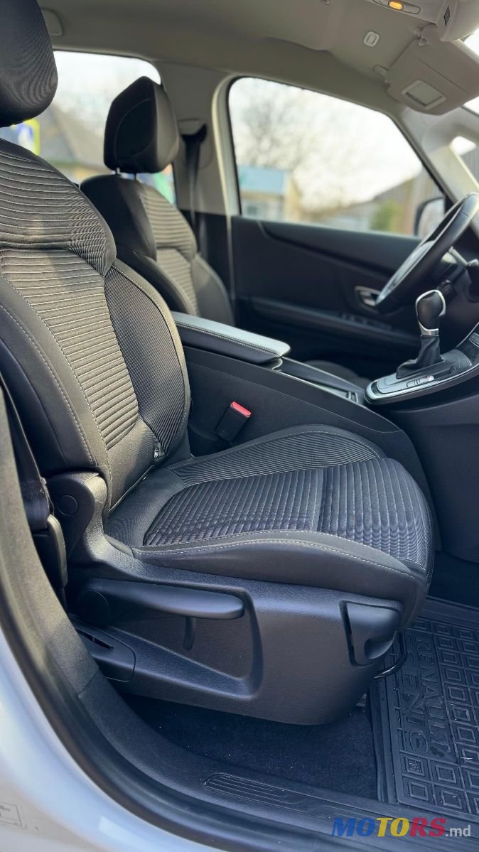 2018' Renault Grand Scenic photo #4