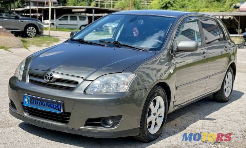 2006' Toyota Corolla photo #2