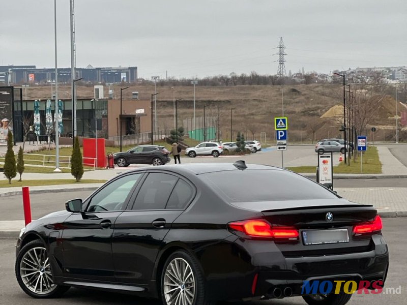 2018' BMW 5 Series photo #4