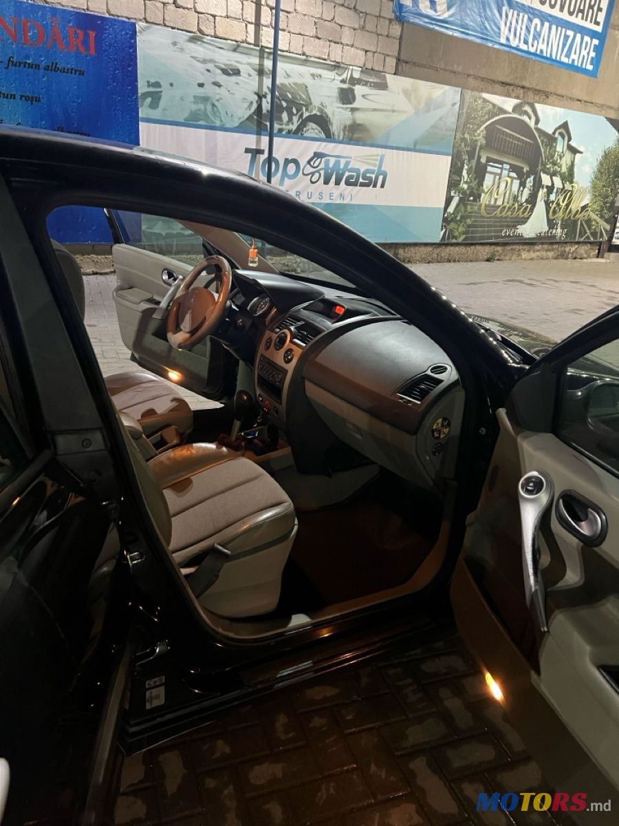 2005' Renault Megane photo #5