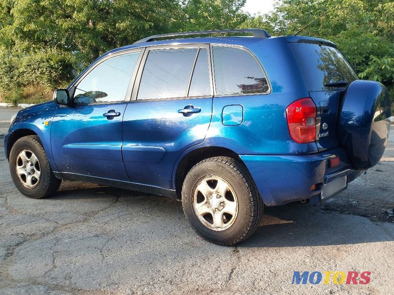 2001' Toyota RAV4 photo #2